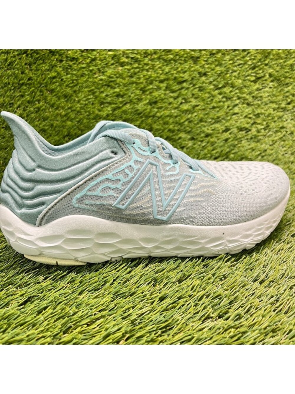 New Balance Fresh Foam Beacon v3 Womens Size 7.5 Gray Running Shoes Sneakers